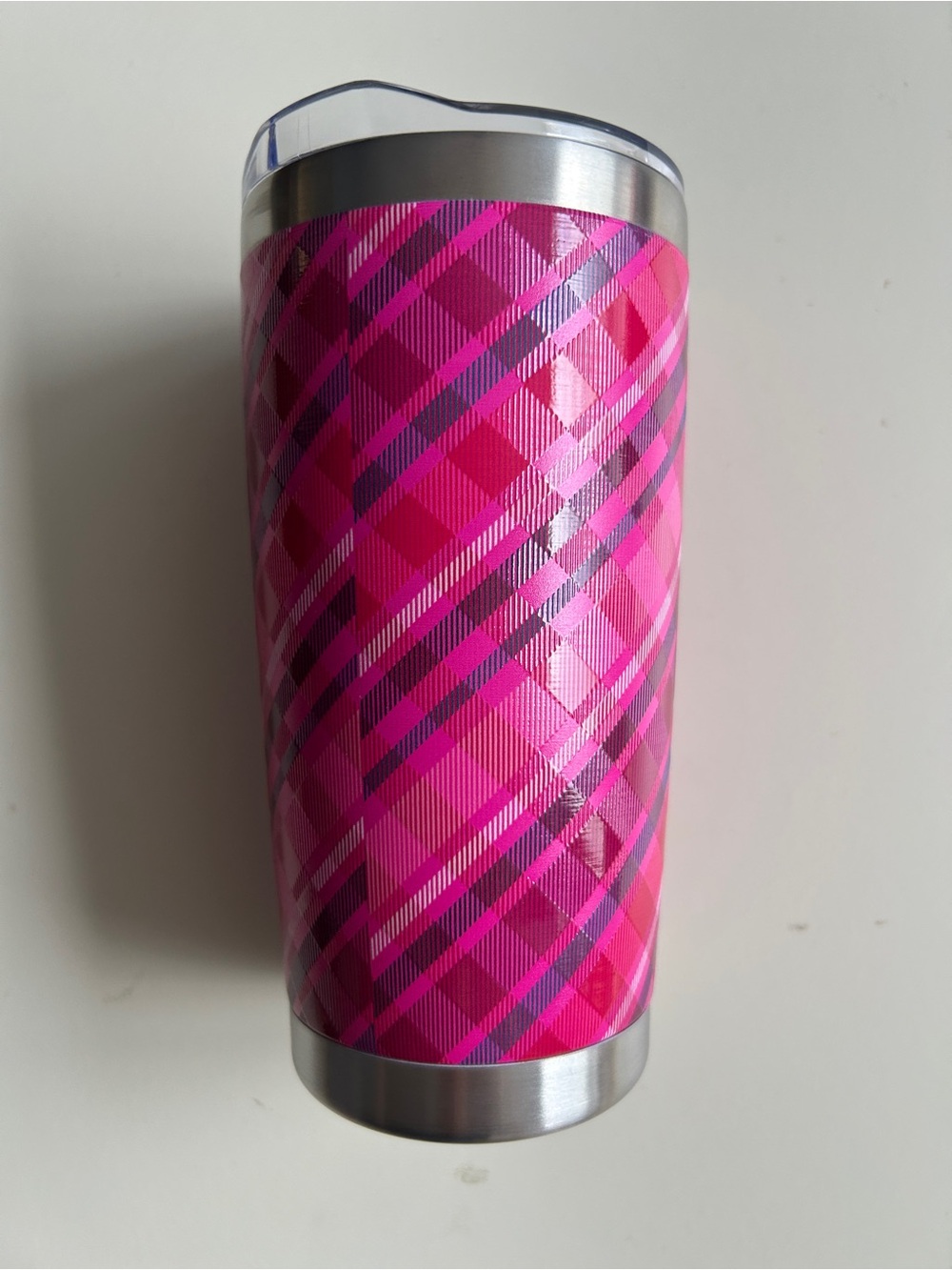 LUG GUZZLE TUMBLER BERRY PLAID BNIP
